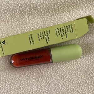 WYN Beauty by Serena Williams New in Box